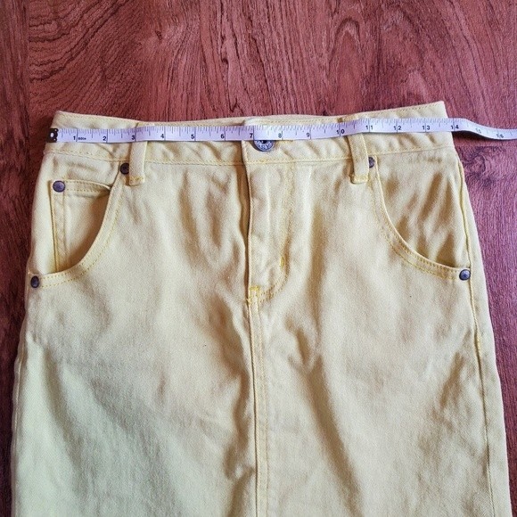 MOUSSY Yellow Denim Mini Skirt - Picture 10 of 11